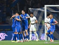 IM体育官网-中超队长受伤退场，球队陷入困境急需备选支援的简单介绍