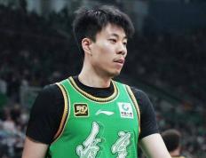 IM体育注册链接-雷霆碾压广东队，张镇麟高光表现的简单介绍