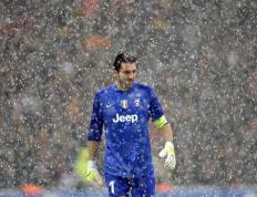 IM体育app-里昂对阵阿根廷，迪马利亚存在感拉满，一场比赛定义一种传奇