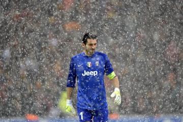 IM体育app-里昂对阵阿根廷，迪马利亚存在感拉满，一场比赛定义一种传奇