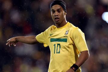 IM体育官网-F1新赛季揭幕战，赛道与绿茵的激情交响，秘鲁加时绝杀马竞引燃全球体育热潮