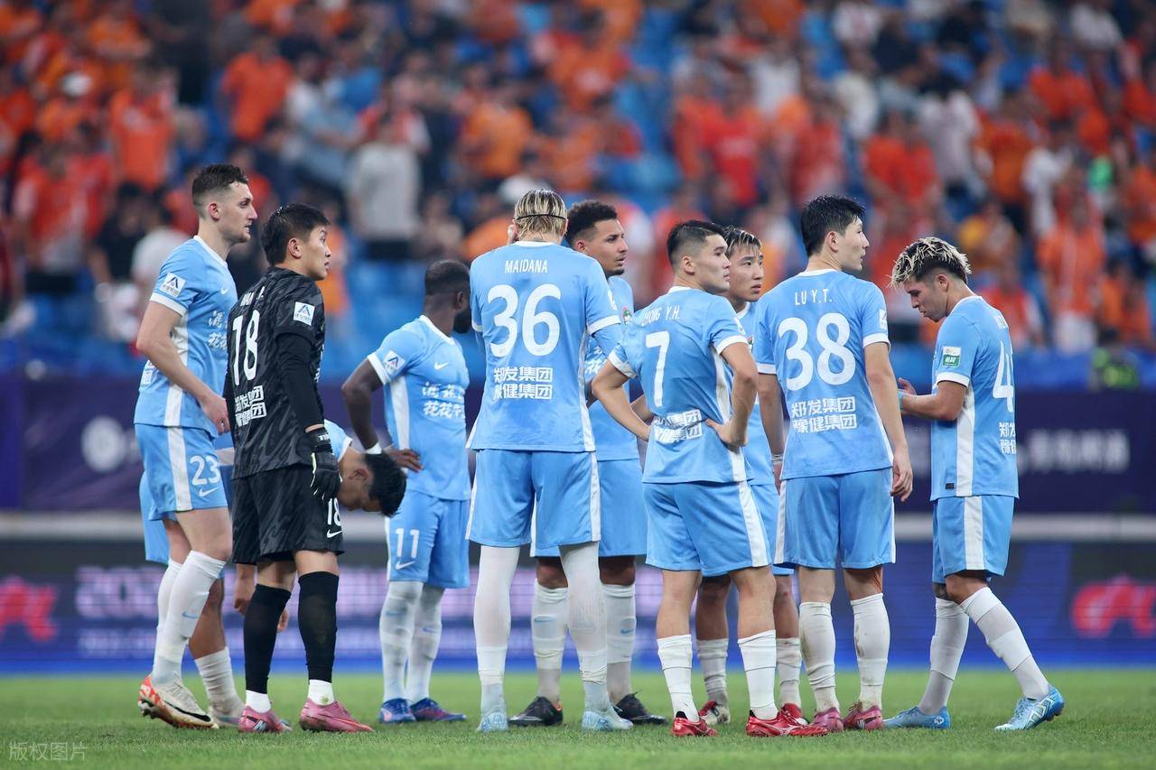 IM体育数据分析平台-包含山东鲁能主场迎战广州恒大激烈角逐争取胜利助力中超排名提升的词条