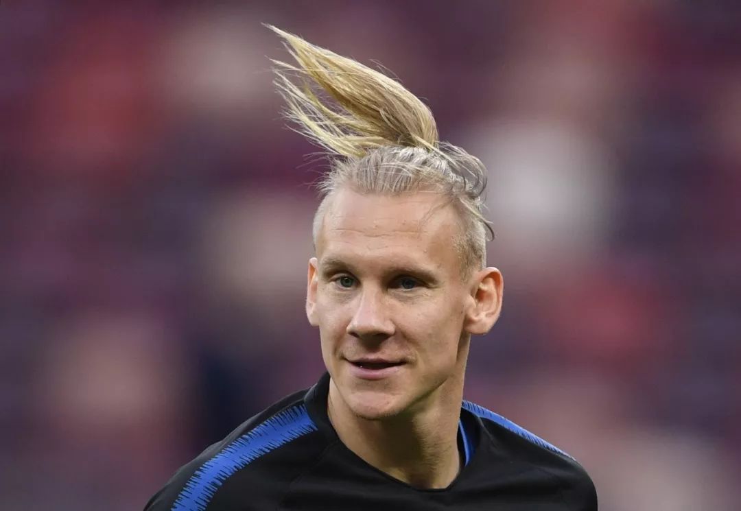 IM体育平台-关于里昂爆冷英格兰，罗本高光表现的信息