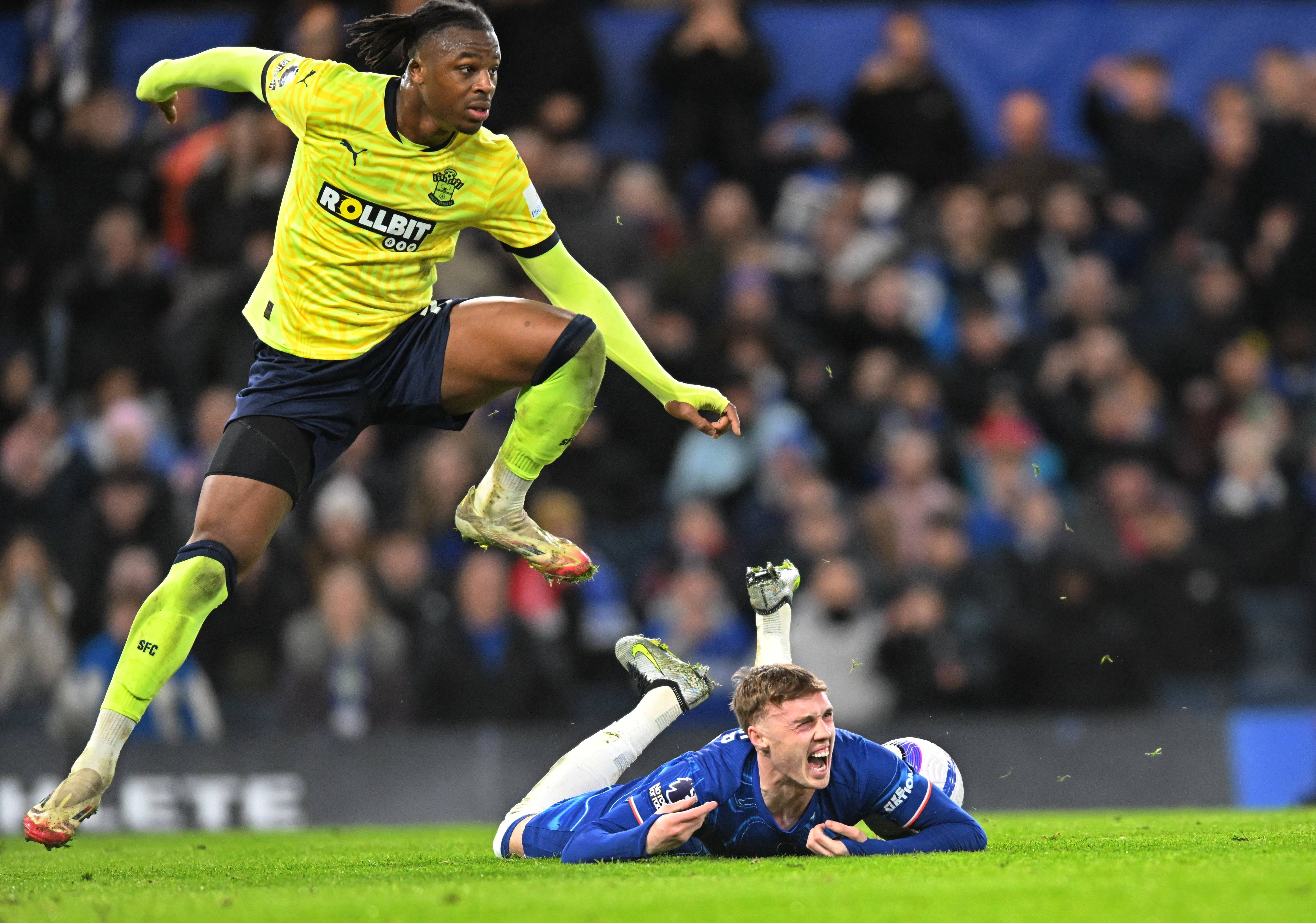 IM体育网页版登录入口-切尔西客场大胜南安普顿，重登积分榜前列的简单介绍