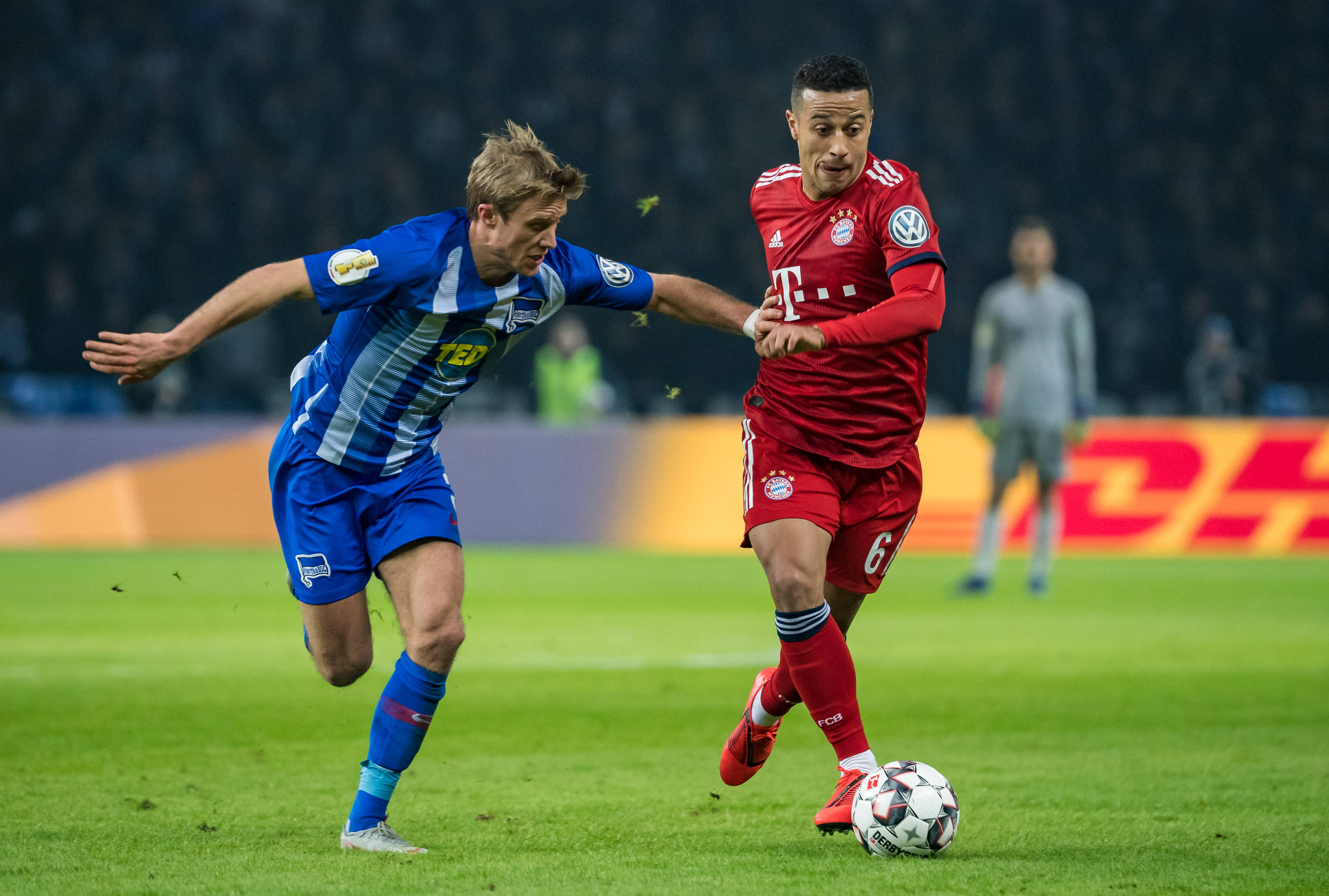 IM体育官方平台-沙尔克04继续胜利，德甲前景被看好