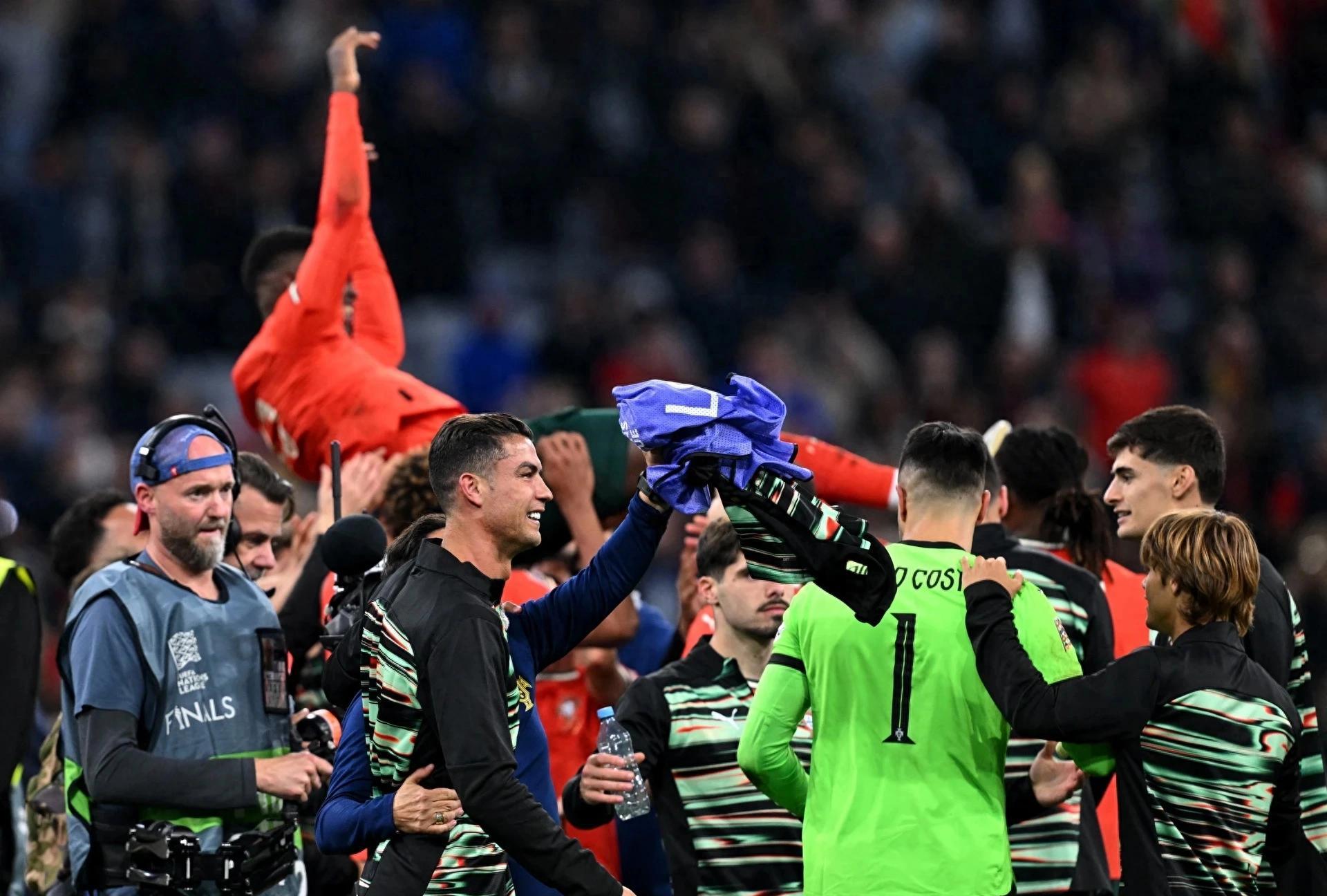 IM体育官方网站-欧预赛比赛揭晓胜负，球队全力备战冲击决赛的简单介绍