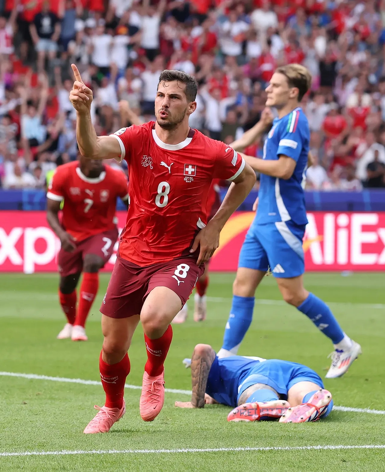 IM体育app-包含哥伦比亚力克德国，若日尼奥扛起全队的词条