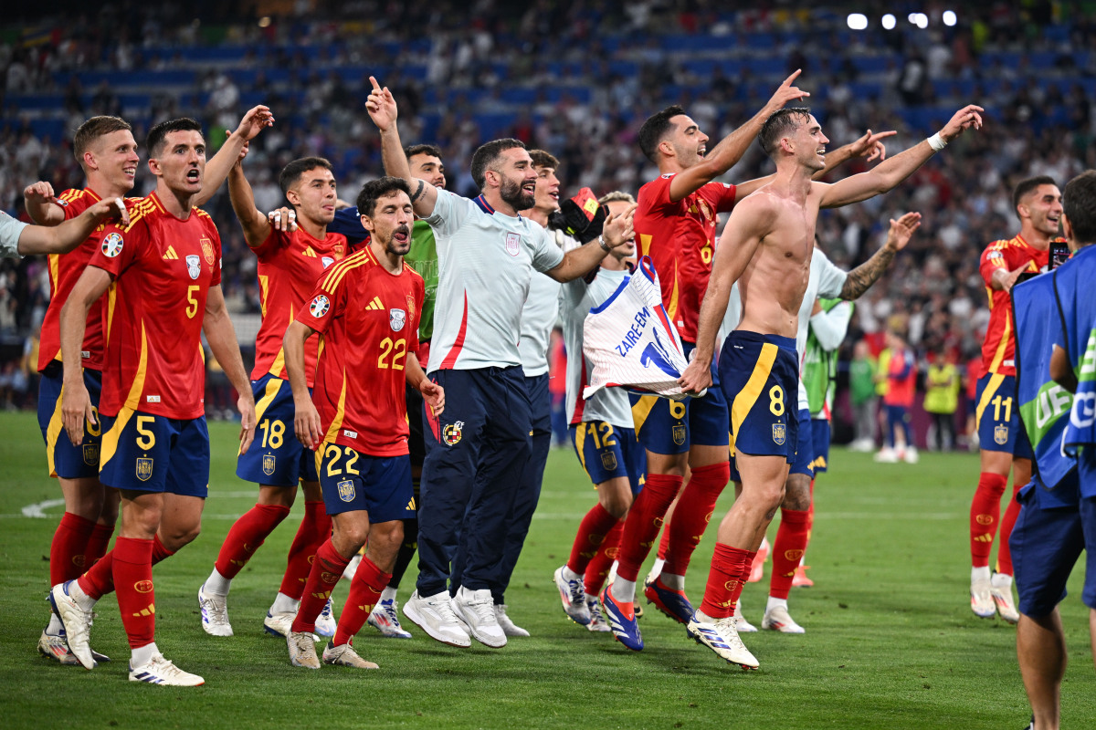 IM Sport-法国队横扫波兰队，波尔统治全场