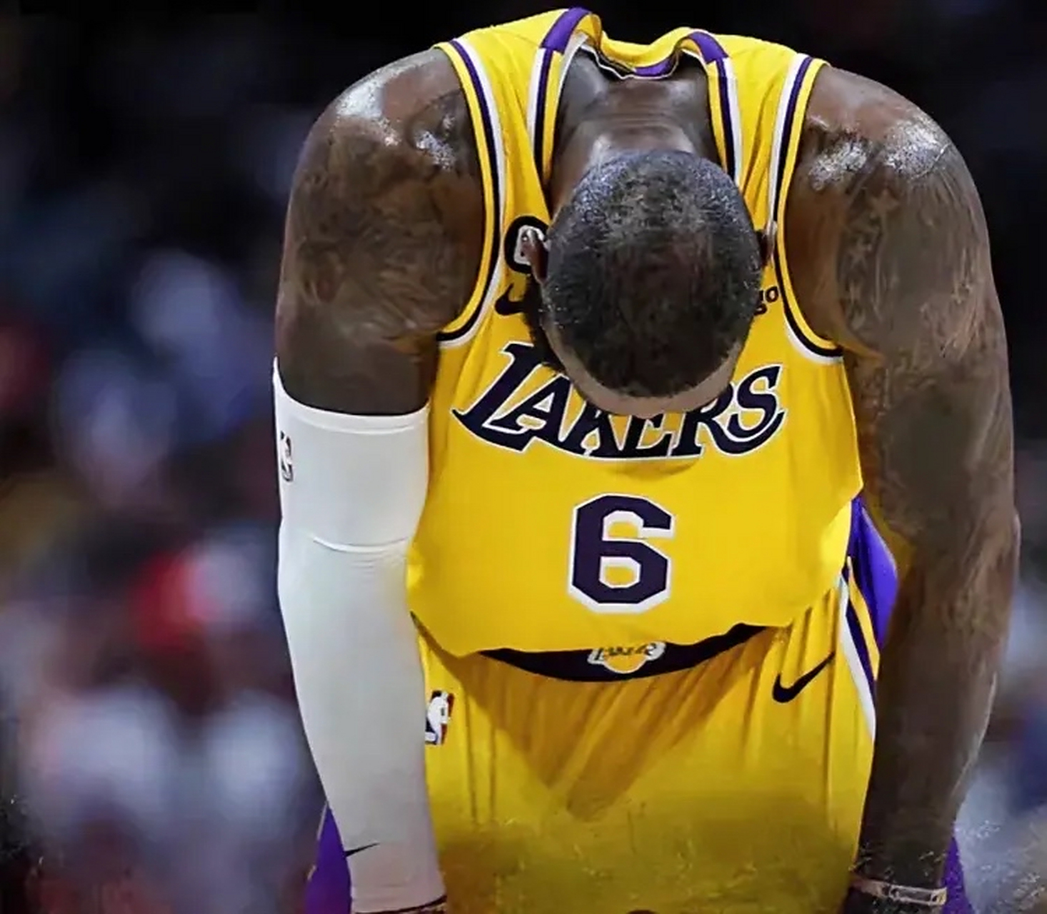 IM体育注册链接-山西队横扫掘金，范弗利特点燃赛场