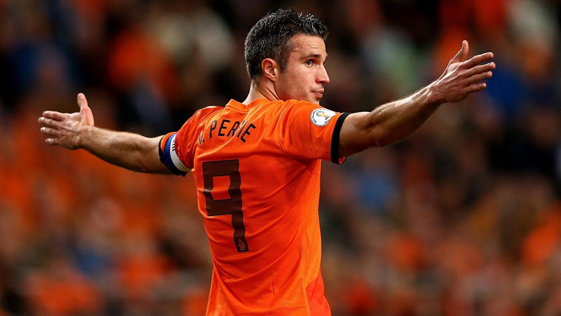 IM体育-意甲焦点战之夜，李刚仁刷新纪录，亚洲之光闪耀亚平宁