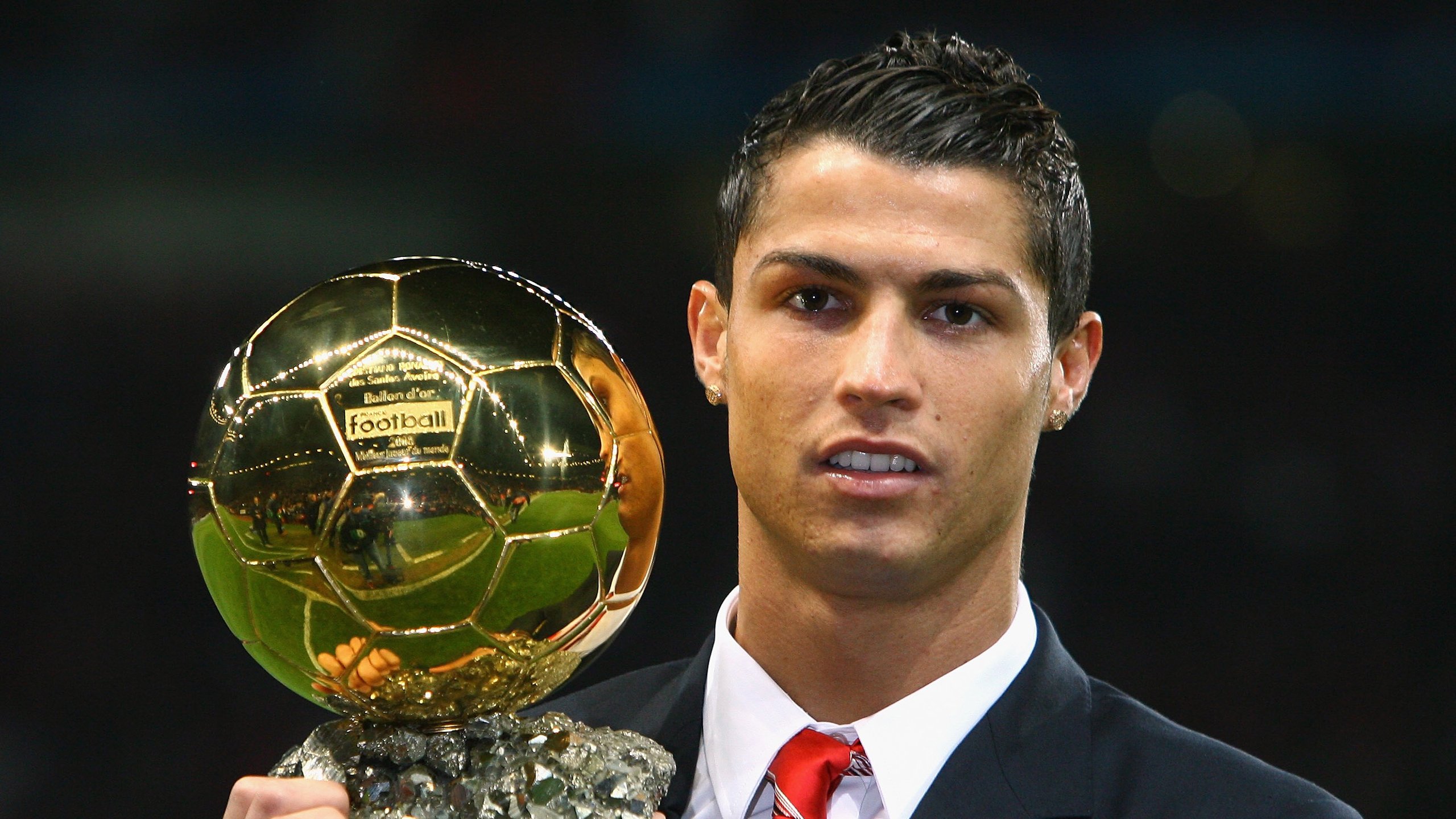 IM体育官方平台-绝杀与惊艳，当胜负之外，体育精神更动人心弦